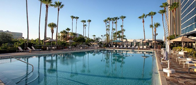 DoubleTree at the Entrance to Universal Orlando