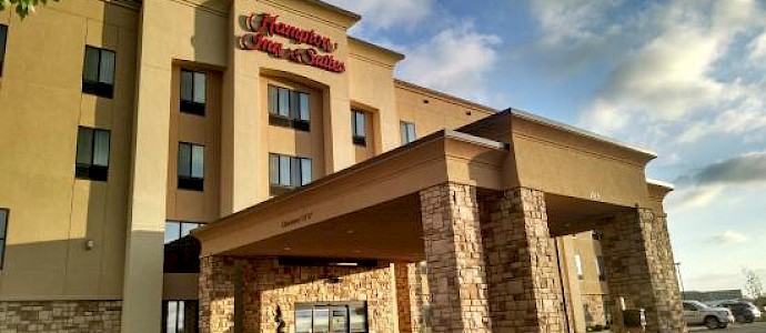 Hampton Inn & Suites Williston