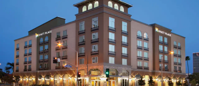 Hyatt Place Riverside Downtown