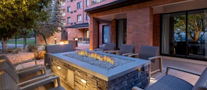 Courtyard Denver Golden Red Rocks