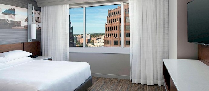 Marriott Kansas City Country Club Plaza