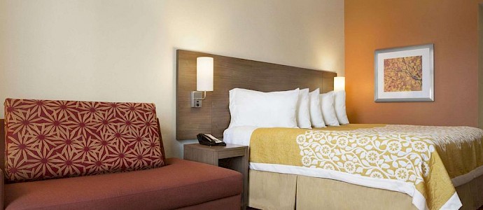 Days Inn & Suites Belmont