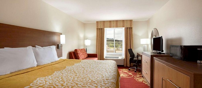 Days Inn & Suites Caldwell