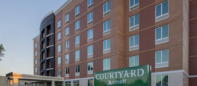 Courtyard New York Queens Fresh Meadows