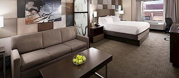 Holiday Inn Express & Suites Oklahoma City Dwtn - Bricktown