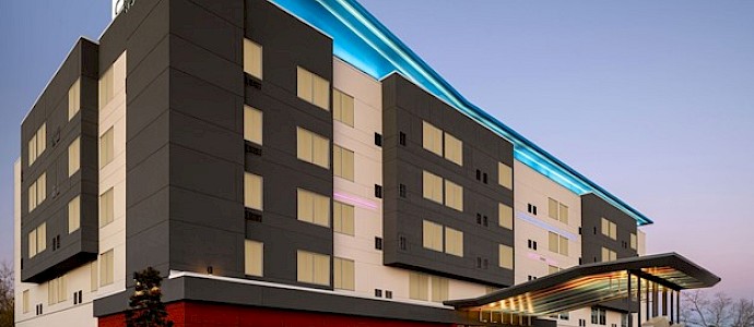 Aloft Shenandoah Woodlands Area