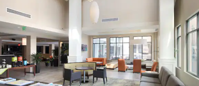 Hilton Garden Inn Reagan National Airport