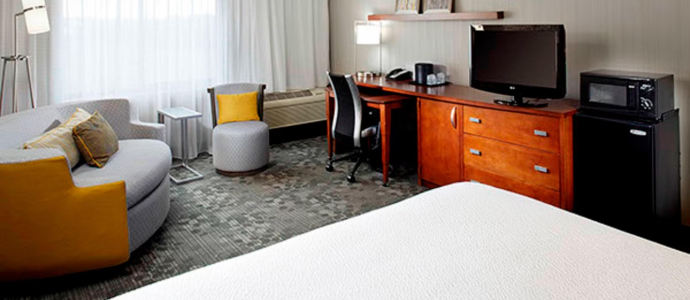 Courtyard Akron Stow